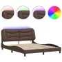 Estructura de cama con luces LED cuero PE marrón 160x200 cm de vidaXL, Camas y somieres - Ref: Foro24-3213943, Precio: 276,94...