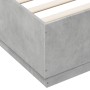 Betongrauer Bettrahmen aus Holzwerkstoff, 160 x 200 cm von vidaXL, Betten und Lattenroste - Ref: Foro24-3209691, Preis: 155,2...