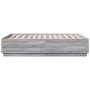 Estructura de cama madera de ingeniería gris Sonoma 140x190 cm de vidaXL, Camas y somieres - Ref: Foro24-3209735, Precio: 158...