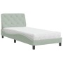 Cama con colchón terciopelo gris claro 90x200 cm