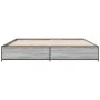 Estructura cama madera ingeniería metal gris Sonoma 200x200 cm de vidaXL, Camas y somieres - Ref: Foro24-3279825, Precio: 145...