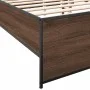 Oak brown metal engineered wood bed frame 140x190 cm by vidaXL, Beds and slatted bases - Ref: Foro24-3279901, Price: 138,47 €...