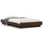 Estructura de cama madera de ingeniería marrón roble 90x190 cm de vidaXL, Camas y somieres - Ref: Foro24-3281244, Precio: 136...