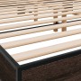 Oak brown metal engineered wood bed frame 200x200 cm by vidaXL, Beds and slatted bases - Ref: Foro24-3280221, Price: 135,88 €...