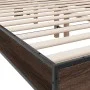 Engineered wood bed frame oak brown metal 140x190 cm by vidaXL, Beds and slatted bases - Ref: Foro24-3280216, Price: 144,12 €...