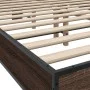Engineered wood bed frame oak brown metal 140x200 cm by vidaXL, Beds and slatted bases - Ref: Foro24-3280106, Price: 147,17 €...