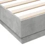 Betongrauer Bettrahmen aus Holzwerkstoff, 120 x 190 cm von vidaXL, Betten und Lattenroste - Ref: Foro24-3209887, Preis: 117,7...