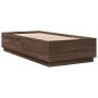 Brown oak engineered wood bed frame 90x200 cm by vidaXL, Beds and slatted bases - Ref: Foro24-3209729, Price: 115,13 €, Disco...