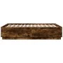 Estructura de cama madera de ingeniería roble ahumado 140x190cm de vidaXL, Camas y somieres - Ref: Foro24-3209734, Precio: 14...
