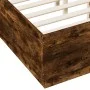 Estructura de cama madera de ingeniería roble ahumado 140x190cm de vidaXL, Camas y somieres - Ref: Foro24-3209734, Precio: 14...
