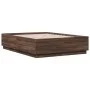 Estructura de cama madera de ingeniería marrón roble 140x190 cm de vidaXL, Camas y somieres - Ref: Foro24-3209736, Precio: 14...