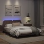 Estructura cama con luces LED cuero sintético marrón 140x200 cm de vidaXL, Camas y somieres - Ref: Foro24-3214112, Precio: 22...