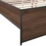 Engineered wood bed frame oak brown metal 140x200 cm by vidaXL, Beds and slatted bases - Ref: Foro24-3279891, Price: 142,26 €...