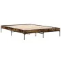 Bettgestell aus Holzwerkstoff, Metall, geräucherte Eiche, 140 x 200 cm von vidaXL, Betten und Lattenroste - Ref: Foro24-84501...