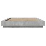 Estructura cama con luces LED madera gris hormigón 140x190 cm de vidaXL, Camas y somieres - Ref: Foro24-3281129, Precio: 175,...