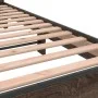 Engineered wood bed frame oak brown metal 135x190 cm by vidaXL, Beds and slatted bases - Ref: Foro24-3280166, Price: 141,98 €...