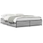 Estructura cama madera ingeniería metal gris Sonoma 135x190 cm de vidaXL, Camas y somieres - Ref: Foro24-3279860, Precio: 125...