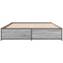 Estructura cama madera ingeniería metal gris Sonoma 135x190 cm de vidaXL, Camas y somieres - Ref: Foro24-3279860, Precio: 125...