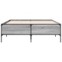 Sonoma-graues Metall-Holzwerkstoff-Bettgestell, 135 x 190 cm von vidaXL, Betten und Lattenroste - Ref: Foro24-3279815, Preis:...