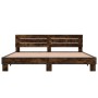 Estructura cama madera ingeniería metal roble ahumado 200x200cm de vidaXL, Camas y somieres - Ref: Foro24-3280129, Precio: 15...