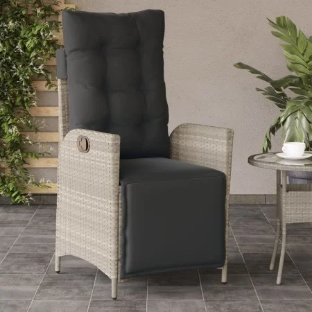 Light gray PE rattan garden reclining armchair with footrest by vidaXL, Garden chairs - Ref: Foro24-365286, Price: 144,74 €, ...