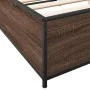 Engineered wood bed frame oak brown metal 140x190 cm by vidaXL, Beds and slatted bases - Ref: Foro24-3279856, Price: 126,59 €...