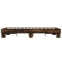 Estructura cama madera ingeniería metal marrón roble 135x190 cm de vidaXL, Camas y somieres - Ref: Foro24-845896, Precio: 99,...