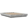 Betongrauer Bettrahmen aus Holzwerkstoff, 140 x 200 cm von vidaXL, Betten und Lattenroste - Ref: Foro24-3281192, Preis: 161,1...