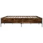 Bettgestell aus Holzwerkstoff, Metall, geräucherte Eiche, 180 x 200 cm von vidaXL, Betten und Lattenroste - Ref: Foro24-32797...