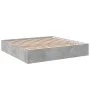 Betongrauer Bettrahmen aus Holzwerkstoff, 200 x 200 cm von vidaXL, Betten und Lattenroste - Ref: Foro24-3280989, Preis: 139,9...