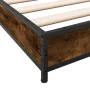 Bettgestell aus Holzwerkstoff, Metall, geräucherte Eiche, 150 x 200 cm von vidaXL, Betten und Lattenroste - Ref: Foro24-84514...