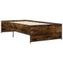 Estructura cama madera ingeniería metal roble ahumado 90x200 cm de vidaXL, Camas y somieres - Ref: Foro24-845243, Precio: 90,...