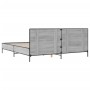 Estructura cama madera ingeniería metal gris Sonoma 200x200 cm de vidaXL, Camas y somieres - Ref: Foro24-3280020, Precio: 173...