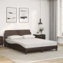 Cama con colchón cuero sintético marrón 140x200 cm de vidaXL, Camas y somieres - Ref: Foro24-3208419, Precio: 374,85 €, Descu...
