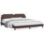 Estructura de cama cabecero cuero sintético marrón 200x200 cm de , Camas y somieres - Ref: Foro24-3208207, Precio: 200,46 €, ...