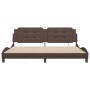 Estructura cama con luces LED cuero sintético marrón 200x200 cm de , Camas y somieres - Ref: Foro24-3214133, Precio: 211,81 €...