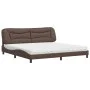 Bett mit brauner Kunstledermatratze 200x200 cm von , Betten und Lattenroste - Ref: Foro24-3208747, Preis: 475,94 €, Rabatt: %