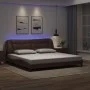 Bettgestell mit LED-Leuchten, braunes Kunstleder, 200 x 200 cm von , Betten und Lattenroste - Ref: Foro24-3213957, Preis: 251...