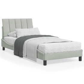 Cama con colchón terciopelo gris claro 90x200 cm de , Camas y somieres - Ref: Foro24-3208574, Precio: 265,47 €, Descuento: %