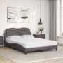 Cama con colchón cuero sintético gris 140x200 cm de , Camas y somieres - Ref: Foro24-3208799, Precio: 386,73 €, Descuento: %