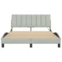 Estructura cama con luces LED terciopelo gris claro 120x200 cm de , Camas y somieres - Ref: Foro24-3213769, Precio: 179,39 €,...