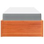Bett mit massiver Kieferholz-Matratze in brauner Wachsfarbe, 90x200 cm. von , Betten und Lattenroste - Ref: Foro24-3281945, P...