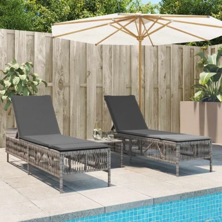 Liegestühle mit Tisch 2 Stück in grauem synthetischem Rattan von , Liegen - Ref: Foro24-4002748, Preis: 273,07 €, Rabatt: %