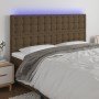 Cabecero con luces LED tela marrón oscuro 160x5x118/128 cm en Cabeceros y pies de cama | Comprar online en Foro24