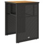Kleiner Tisch und Stühle mit 3-teiligen schwarzen Kunststoff-Rattan-Kissen. von , Gartensets - Ref: Foro24-4003875, Preis: 19...