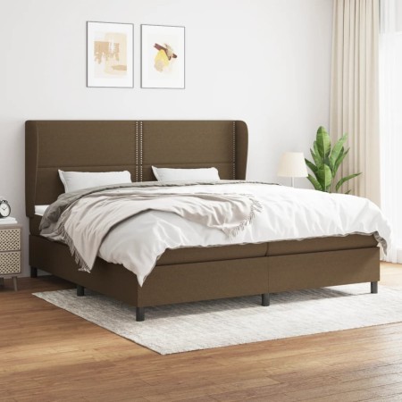 Cama box spring con colchón tela marrón oscuro 200x200 cm de , Camas y somieres - Ref: Foro24-3127912, Precio: 649,44 €, Desc...