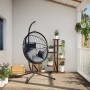 Hängender Eierstuhl mit Rattan- und hellgrauem Stahlgestell. von , Gartenwippen - Ref: Foro24-4007406, Preis: 226,49 €, Rabat...