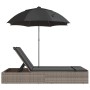 Doppel-Liegestuhl mit Kissen und Sonnenschirm aus grauem synthetischem Rattan. von , Liegen - Ref: Foro24-368083, Preis: 264,...