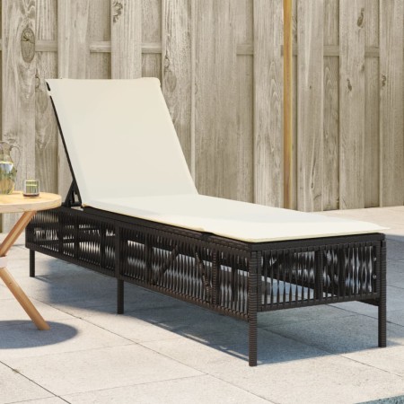 Liegestuhl mit braunem Kunststoff-Rattankissen. von , Liegen - Ref: Foro24-4002738, Preis: 133,16 €, Rabatt: %