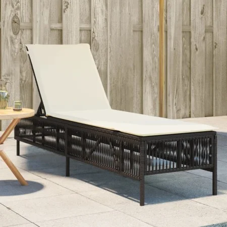 Liegestuhl mit braunem Kunststoff-Rattankissen. von , Liegen - Ref: Foro24-4002738, Preis: 143,22 €, Rabatt: %